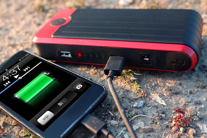 Multifunctional 12000mAh Emergency Car Jump Starter High Capacity Battery Power Source with Dual USB Outputs